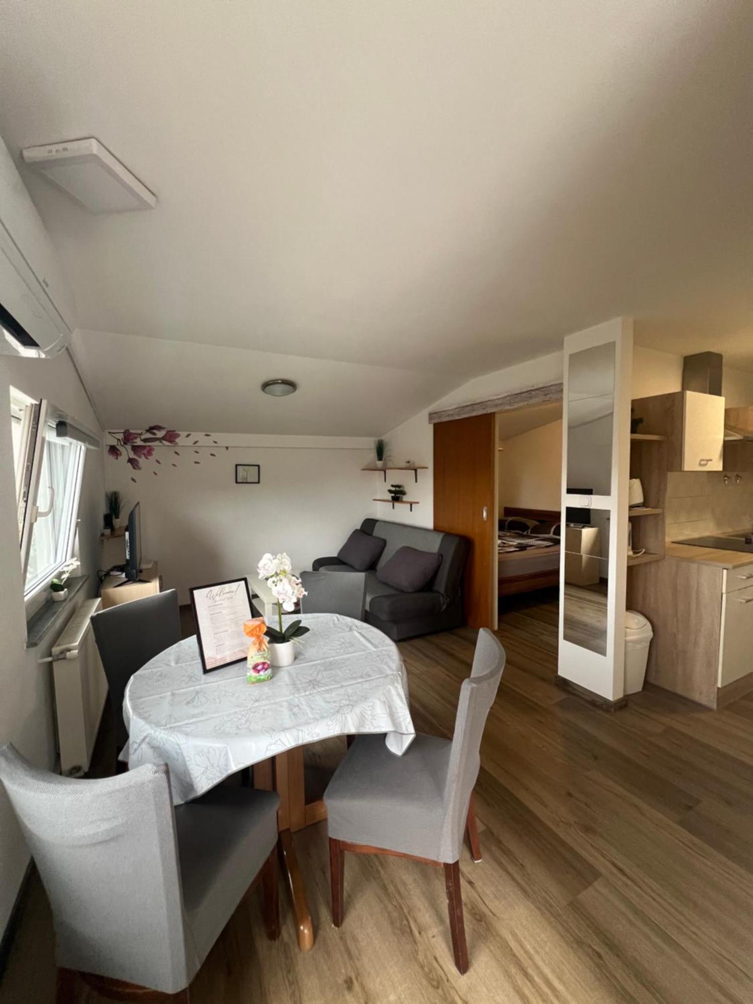 Apartment Apartma Golovec